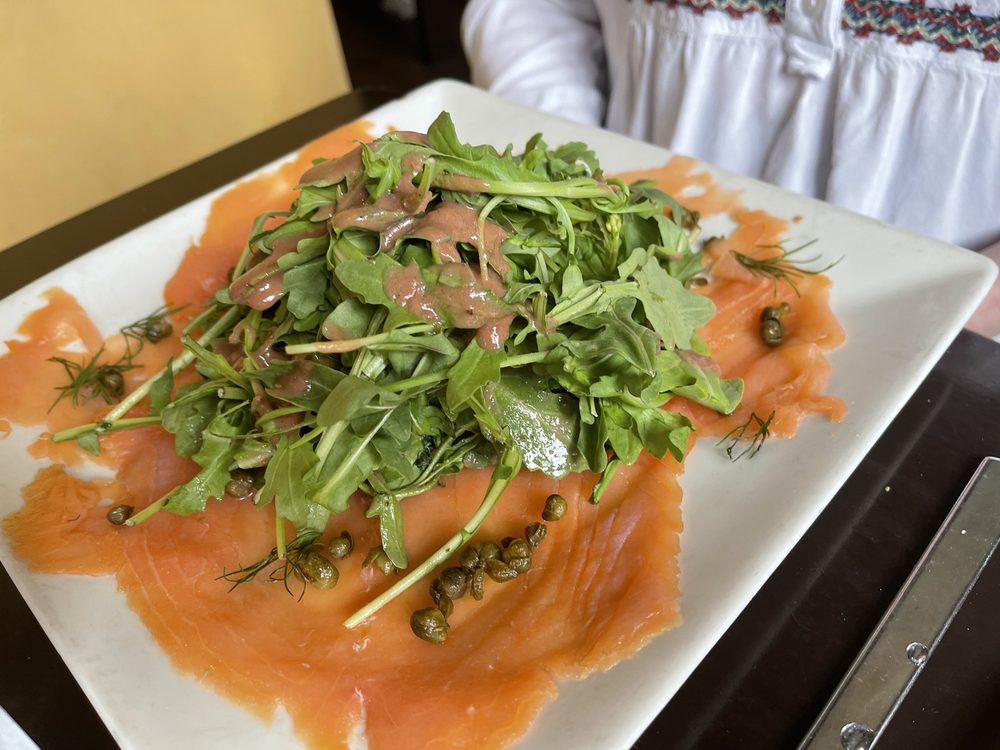 Salmon carpaccio